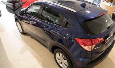 алюминиевые рейлинги на крышу HONDA HR-V фото