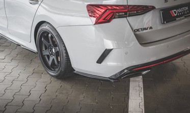 Боковые накладки заднего бампера Skoda Octavia MK4 RS версия фото