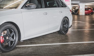 Накладки під пороги Skoda Octavia RS Liftback / Combi Mk4 вар. 1 фото