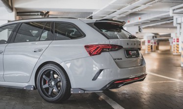 Комплект боковые накладок заднего бампера Skoda Octavia RS MK4  фото