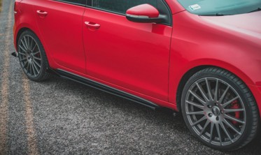Боковые листвы порогов с накладками Racing Volkswagen Golf GTI MK6 фото