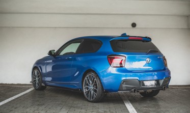 Комплект боковых накладок заднего бампера Racing BMW M135I F20 фото