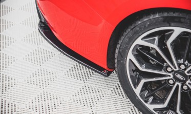 Накладки боковые под задний бампер Ford Focus MK4 ST-line универсал вер. 3 фото