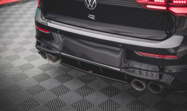 Центральная накладка заднего бампера Volkswagen Golf MK8 R фото