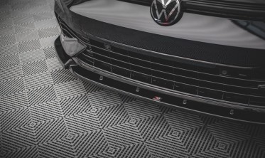 Накладка под передний бампер Volkswagen Golf MK8 версия R  фото