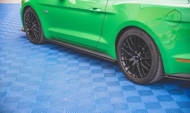 Листвы под боковые пороги Street pro Ford Mustang MK6 FL версия GT фото