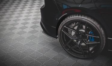 Бічні накладки заднього бампера Street pro Volkswagen Golf R MK8 фото
