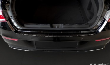 Защитная планка на задний бампер Mercedes CLA II Shooting Brake X118, черная фото