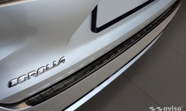 защитная накладка на бортик заднего бампера Toyota Corolla 12 Touring Sports, черная фото