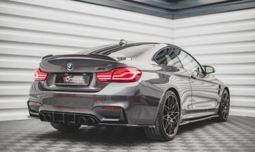 Центральная накладка заднего бампера Street pro BMW M4 F82 фото
