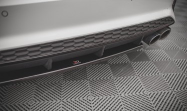 Центральная накладка заднего бампера Audi S3 Sportback  8Y  фото