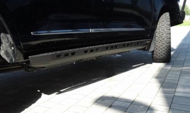 Силовые пороги Toyota Land Cruiser J200 фото