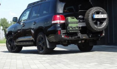 Силовой задний бампер Toyota Land Cruiser J200 фото