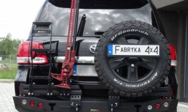 Крепление домкрата Hi-Lift Toyota Land Cruiser J200 фото