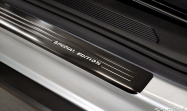 захисні накладки на пороги Skoda Enyaq iV чорні фото