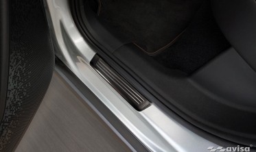 захисні накладки на пороги Skoda Enyaq iV чорні фото