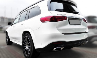 Карбонова накладка на задній бампер Mercedes GLS 2 X167 фото