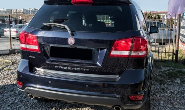 нижняя накладка на крышку багажника Dodge Journey фото