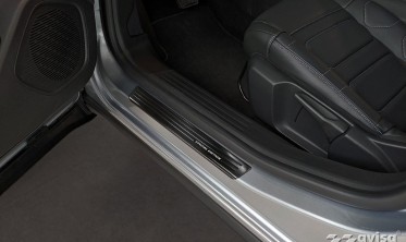 защитные накладки на порожки Citroen C4 III / e-C4, черные фото