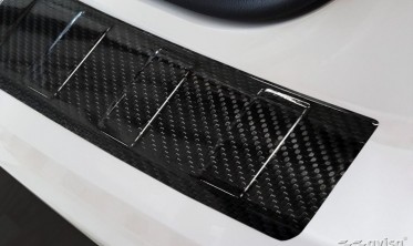 карбонова накладка на задній бампер Audi Q2 Crossover фото