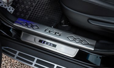 накладки на пороги из нержавеющей стали Hyundai IX35 фото