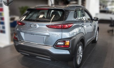накладка на кромку крышки багажника Hyundai KONA 2017+ фото