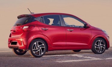 защитная накладка бампера из нержавейки Hyundai i10 III фото