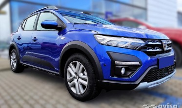 Защитная планка на задний бампер Dacia Sandero 3 фото
