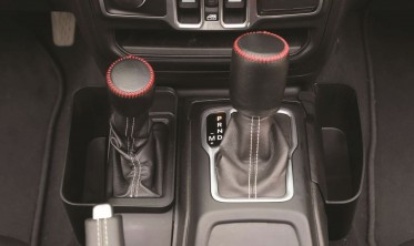 органайзер центральной консоли JEEP WRANGLER JL 2018+ фото