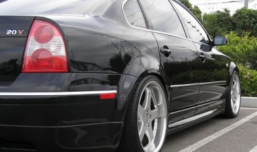 Накладки на пороги VW Passat B5 стиль Votex фото