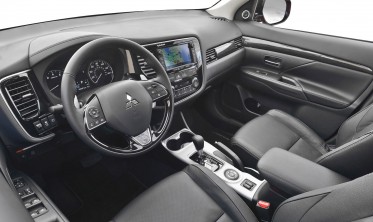 накладка центральної консолі Mitsubishi Outlander фото