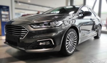 Защитная планка на край заднего бампера Ford Mondeo MK V Sedan/Hatchback фото