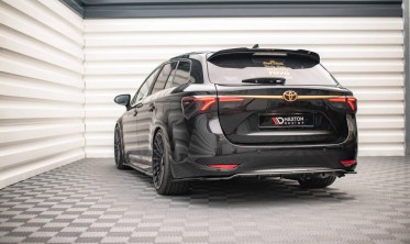 Тюнінговий дифузор заднього бампера Toyota Avensis MK3 FL фото