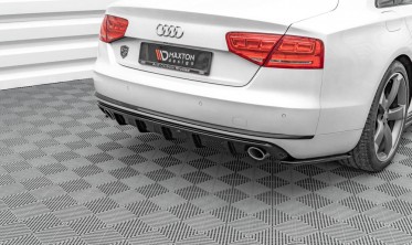 Пластиковий дифузор заднього бампера Audi A8 D4 фото