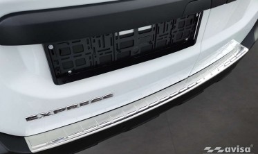 захисна накладка заднього бампера Renault Express фото