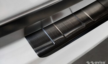 Чорна захисна накладка (ліства) на задній бампер BMW X6 F16 фото
