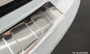 захисна накладка заднього бампера BMW X6 F16 фото