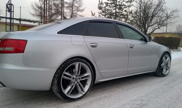 Накладки на пороги Audi A6 C6 стиль S-line фото
