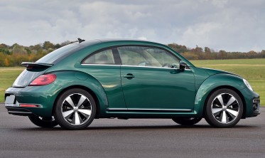 Спойлер крышки багажника VW BEETLE 2011-2019 фото