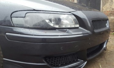 Накладки переднього бампера Volvo S60/V70 R-версія фото