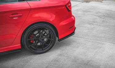 Боковые накладки заднего бампера Audi S3 Sedan 8V дорест. фото