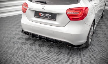 Центральний накладка на задній бампер Street pro Mercedes A W176 фото