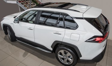 пороги (підніжки бічні) TOYOTA RAV4 з 2019 року фото