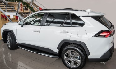 пороги (підніжки бічні) TOYOTA RAV4 з 2019 року фото