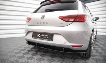 Центральний дифузор заднього бампера Street pro Seat Leon MK3 Hatchback фото