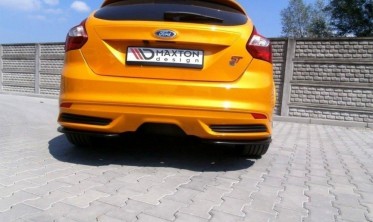 Бічні накладки на задній бампер Ford Focus ST MK3 Hatchback фото