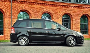 Диффузоры под боковые пороги Opel Zafira B версия OPC фото