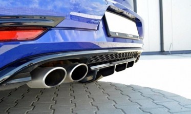 Центральная накладка заднего бампера VW Golf 7 версия R (рест.) фото