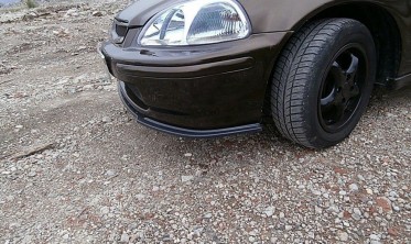 Тюнинговый диффузор под передний бампер Honda Civic MK6 EJ9 фото