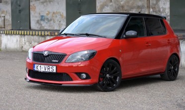 Дифузор тюнінговий для переднього бампера Skoda Fabia 2 версія RS фото